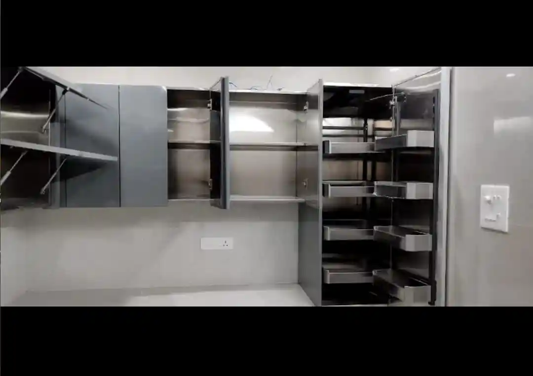 Unique Modular Kitchen